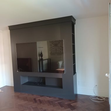 trabajos a medida. armario madera.