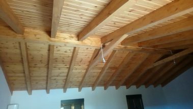 trabajos a medida. tejado madera.