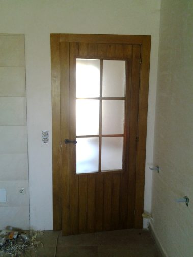 puerta interior de madera